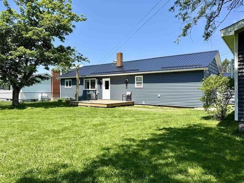 6 Smith Avenue, Springhill, NS 