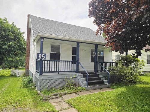 95 Poplar Street  Pictou, NS B0K 1H0