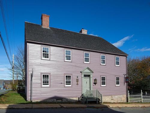 69 Fox Street  Lunenburg, NS B0J 2C0