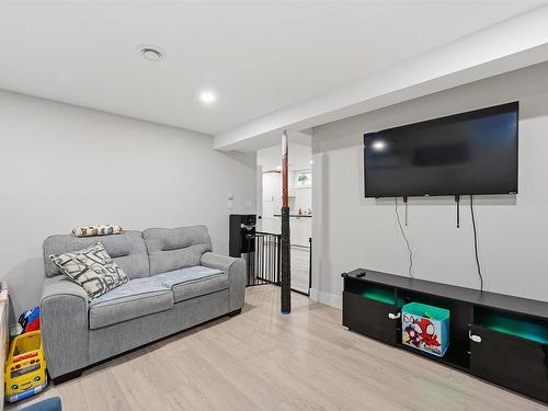 8B Gordon Street, Bedford, NS 