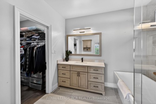 78 Glenhuron Drive, Springwater, ON 
