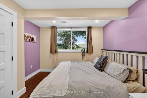 78 Glenhuron Drive, Springwater, ON 