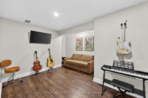 78 Glenhuron Drive, Springwater, ON 