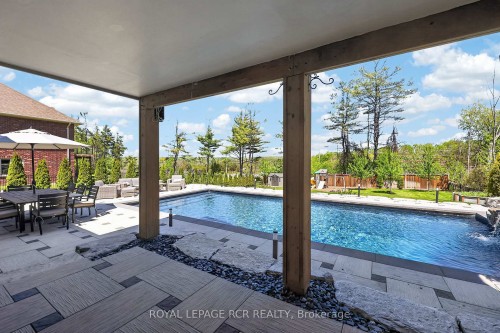 78 Glenhuron Drive, Springwater, ON 