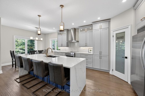 78 Glenhuron Drive, Springwater, ON 