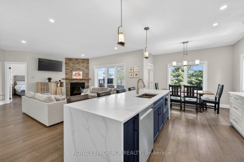 78 Glenhuron Drive, Springwater, ON 