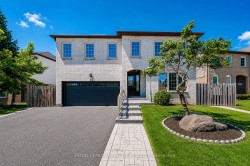 13 Jaffa Drive  Brampton, ON L6S 4C7