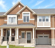 3229 Chimney Swift Crescent  Pickering, ON L1X 0N3