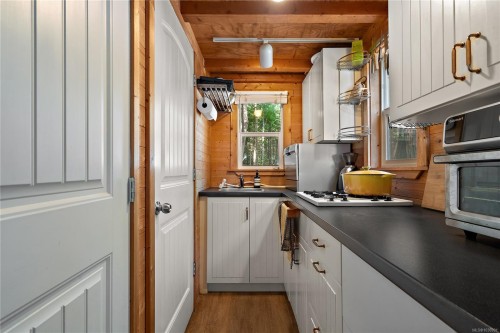 377 Evergreen Lane, Sidney Island, BC 