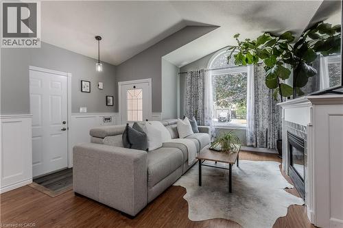 23 Annapolis Way, Hamilton, ON - Indoor Photo Showing Living Room With Fireplace