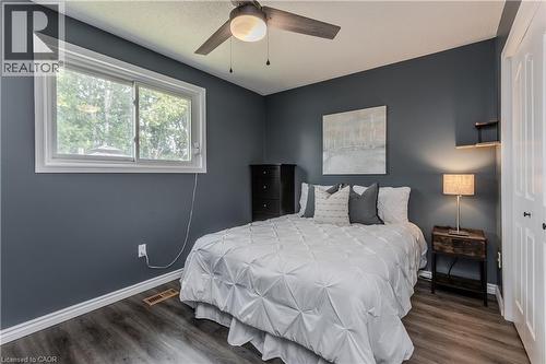 23 Annapolis Way, Hamilton, ON - Indoor Photo Showing Bedroom