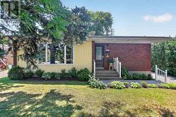 2670 IRIS STREET  Ottawa, ON K2C 1E5