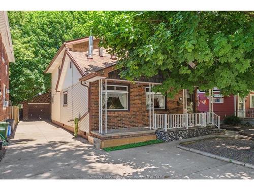 3648 King, Windsor, ON 