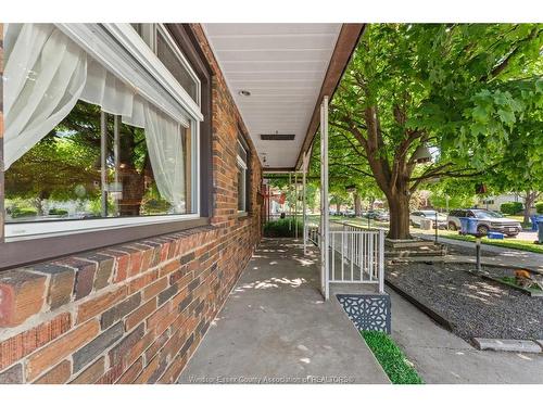 3648 King, Windsor, ON 