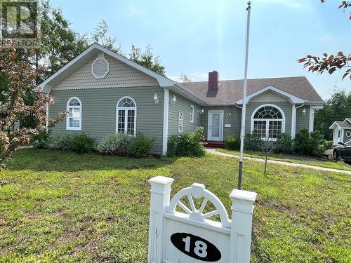 18 Mulrooney Avenue  Grand Falls-Windsor, NL A2B 1E4