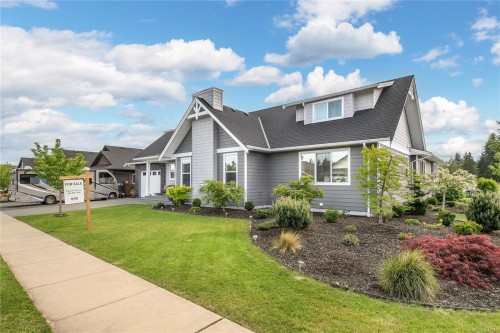 727 Sitka St  Campbell River, BC V9H 0E6