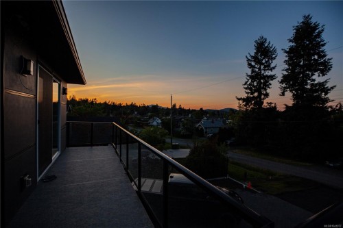 741 Snowdrop Ave, Saanich, BC 