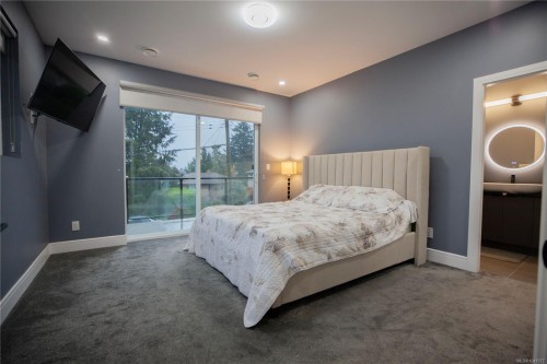 741 Snowdrop Ave, Saanich, BC 