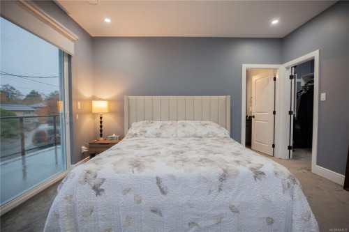 741 Snowdrop Ave, Saanich, BC 