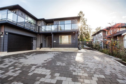 741 Snowdrop Ave, Saanich, BC 