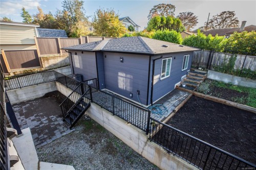 741 Snowdrop Ave, Saanich, BC 
