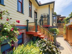 #2-224 Superior St  Victoria, BC V8V 1T3