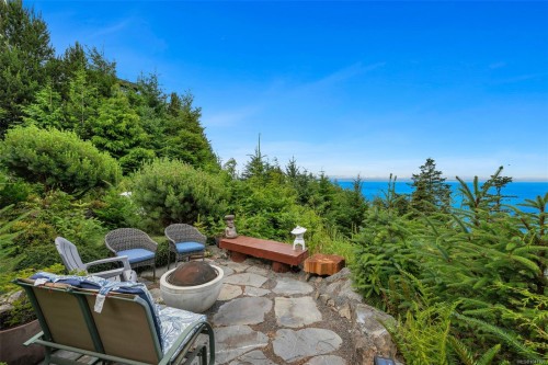 7420 Thornton Hts, Sooke, BC 