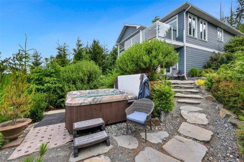 7420 Thornton Hts, Sooke, BC 