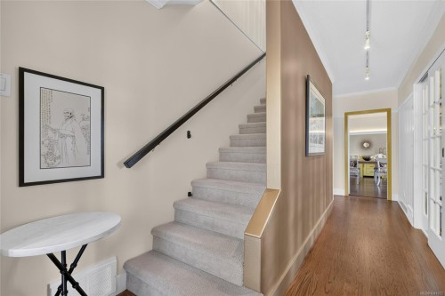 1685 Beaufort Ave, Comox, BC 