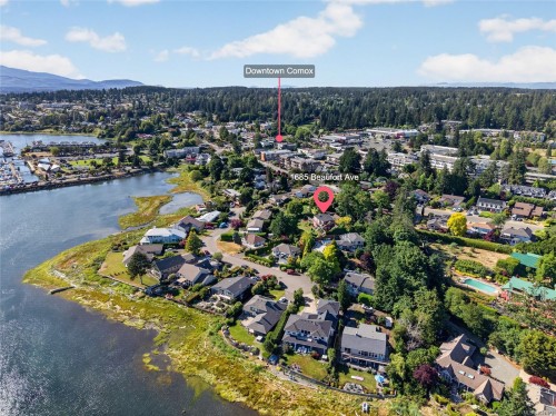 1685 Beaufort Ave, Comox, BC 