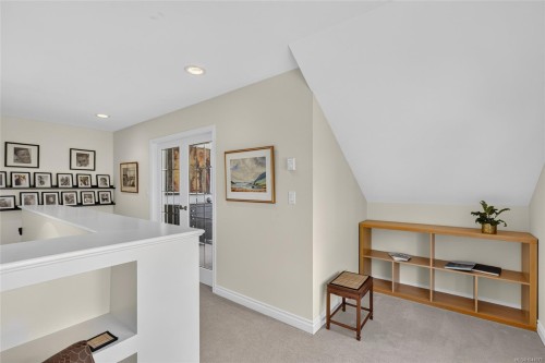 1685 Beaufort Ave, Comox, BC 