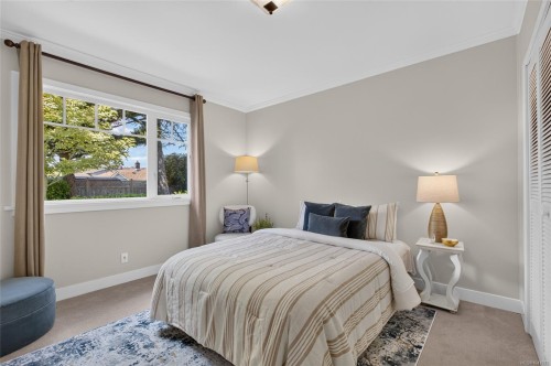 1685 Beaufort Ave, Comox, BC 