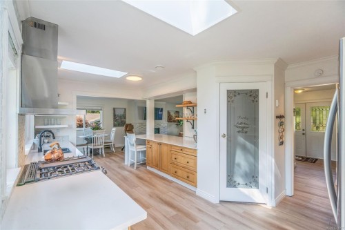 560 Eaglecrest Dr, Qualicum Beach, BC 