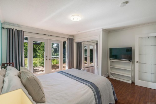 560 Eaglecrest Dr, Qualicum Beach, BC 