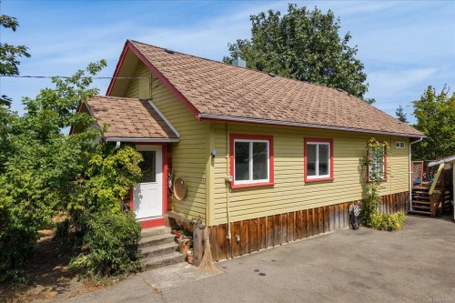 950 Bruce Ave, Nanaimo, BC 