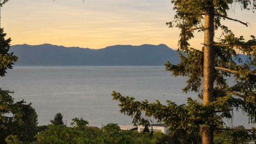 909 Harbour View St, Nanaimo, BC 