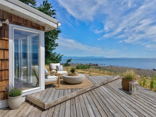 343 Lazo Rd, Comox, BC 