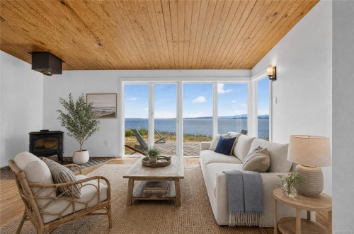 343 Lazo Rd, Comox, BC 