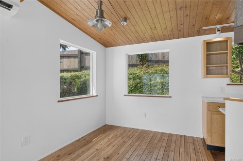 343 Lazo Rd, Comox, BC 