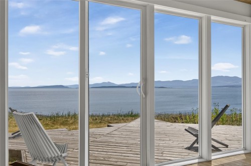 343 Lazo Rd, Comox, BC 