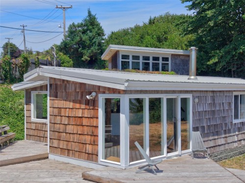 343 Lazo Rd, Comox, BC 