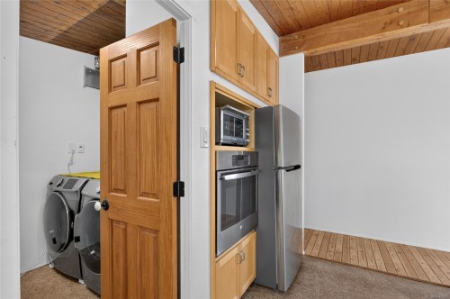 343 Lazo Rd, Comox, BC 