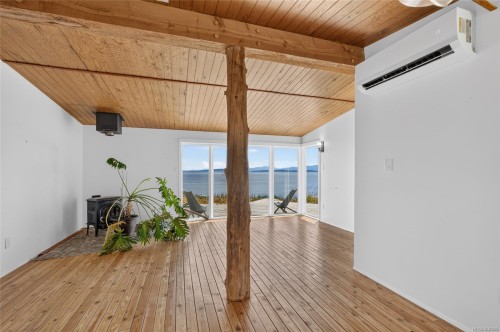 343 Lazo Rd, Comox, BC 