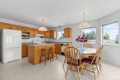 1004 Adeline Pl, Saanich, BC 
