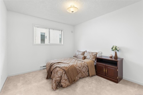 1004 Adeline Pl, Saanich, BC 