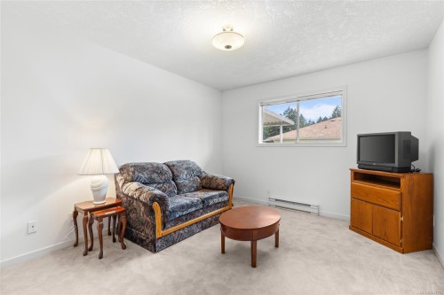 1004 Adeline Pl, Saanich, BC 