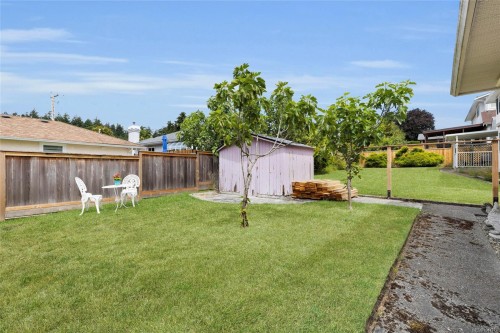 1004 Adeline Pl, Saanich, BC 