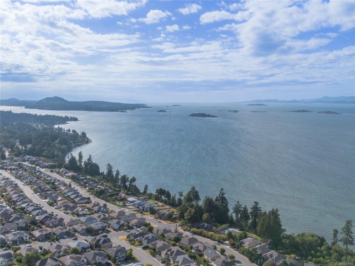 #27-6245 Blueback Rd, Nanaimo, BC 