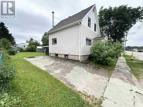 68 Lansdowne St S, Chapleau, ON 