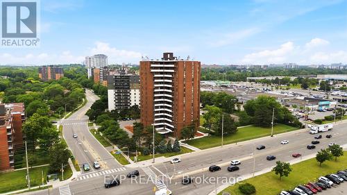201 - 3025 QUEEN FREDERICA DRIVE  Mississauga, ON L4Y 3A1